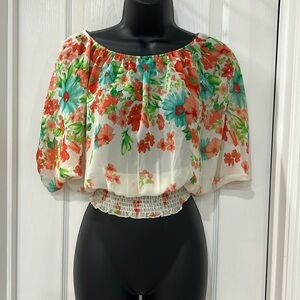 Papaya floral off the shoulder top Size Medium